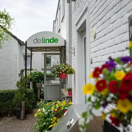 Hotel De Linde 3*