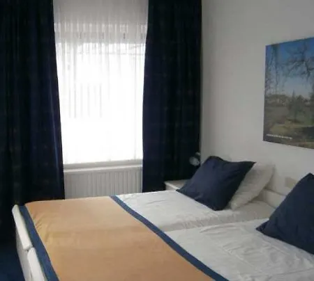 De Linde Hotel 3*